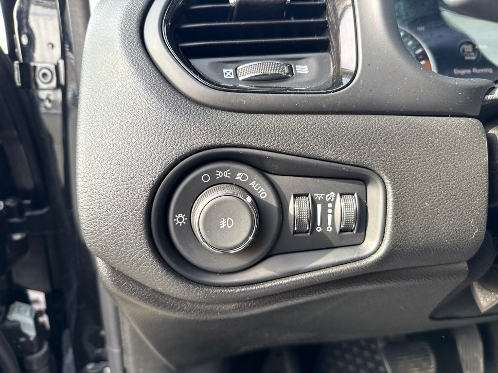 2023 Jeep Renegade Altitude 4x4