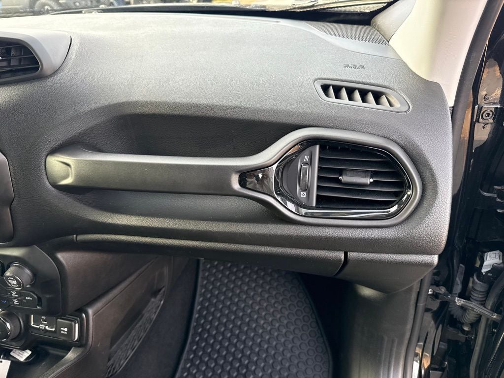 2023 Jeep Renegade Altitude 4x4