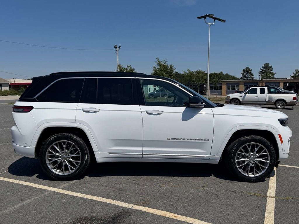 2025 Jeep Grand Cherokee Summit