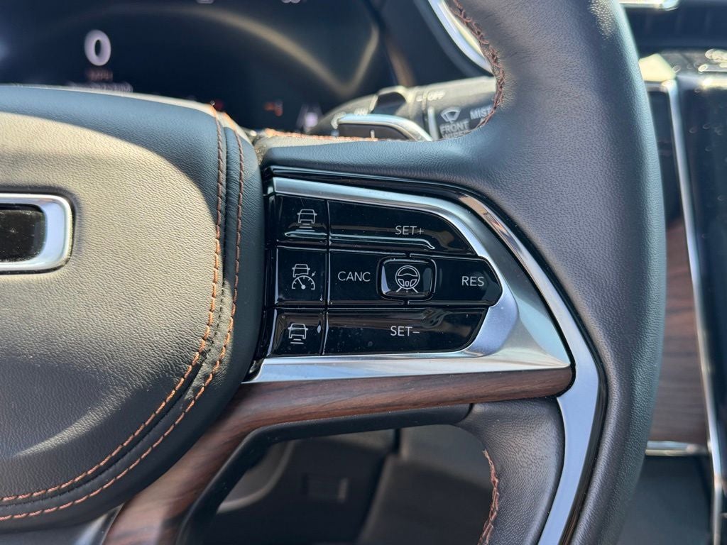 2025 Jeep Grand Cherokee Summit