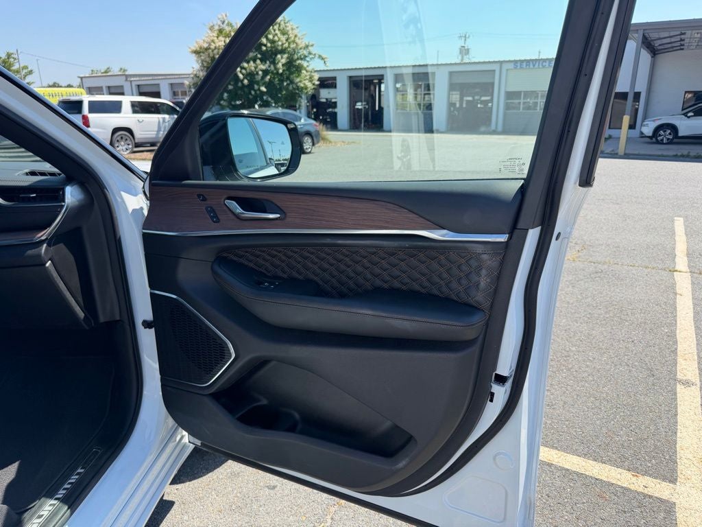 2025 Jeep Grand Cherokee Summit