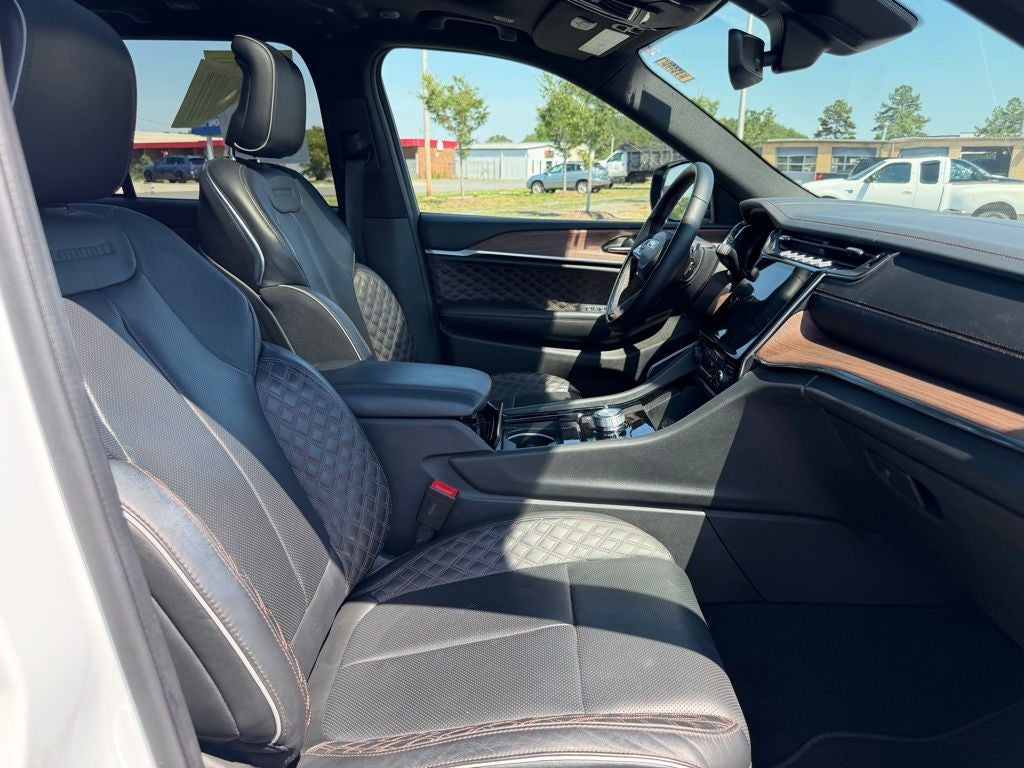 2025 Jeep Grand Cherokee Summit