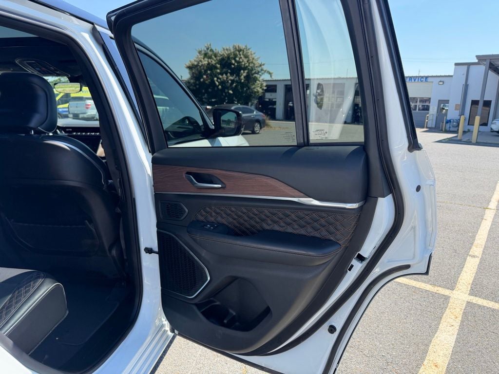 2025 Jeep Grand Cherokee Summit