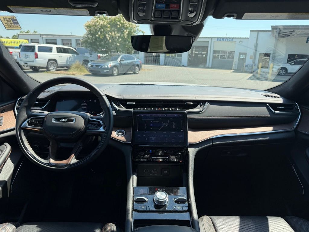 2025 Jeep Grand Cherokee Summit