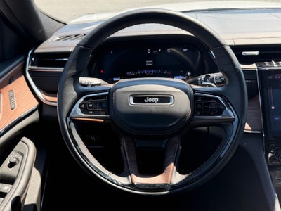 2025 Jeep Grand Cherokee Summit