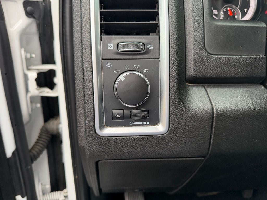 2024 RAM 1500 Classic SLT