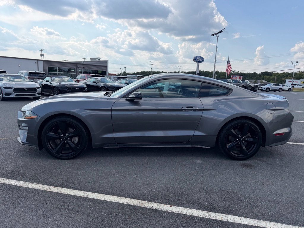 2021 Ford Mustang EcoBoost