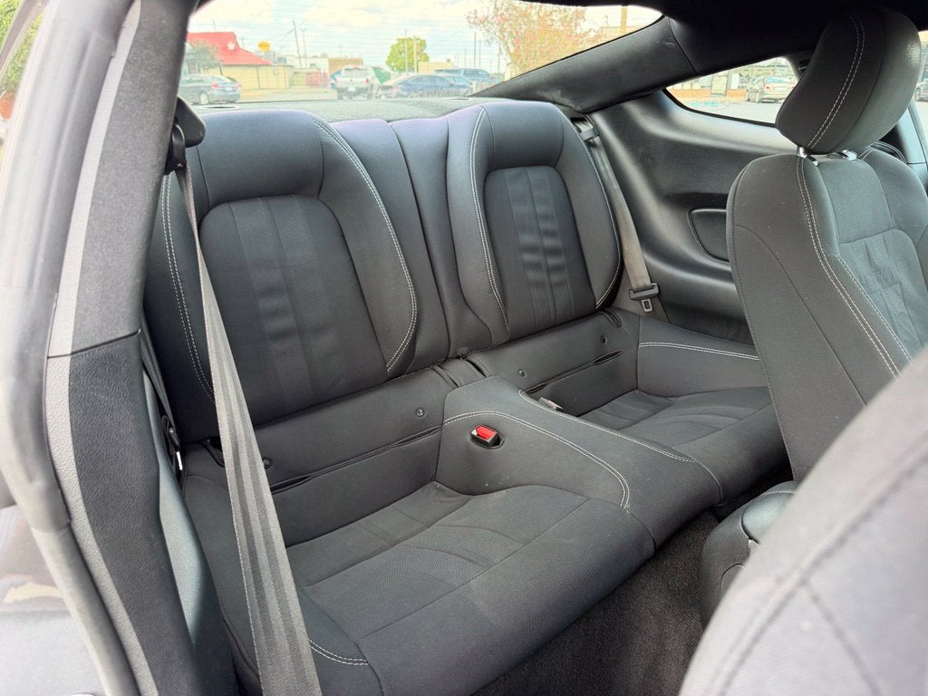 2021 Ford Mustang EcoBoost