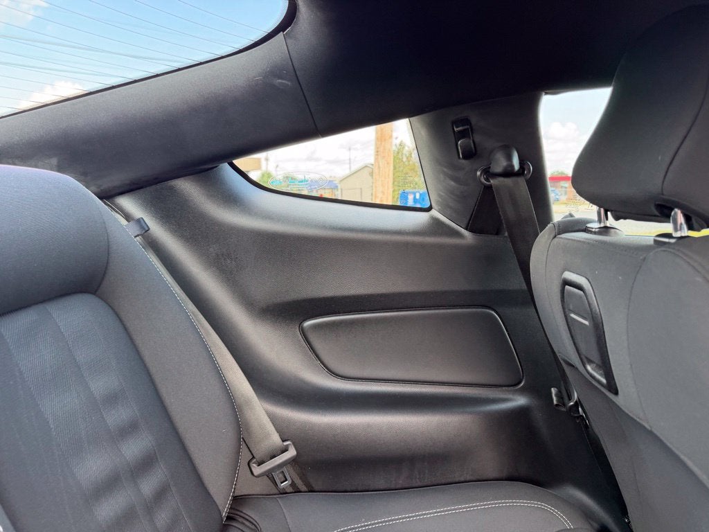 2021 Ford Mustang EcoBoost