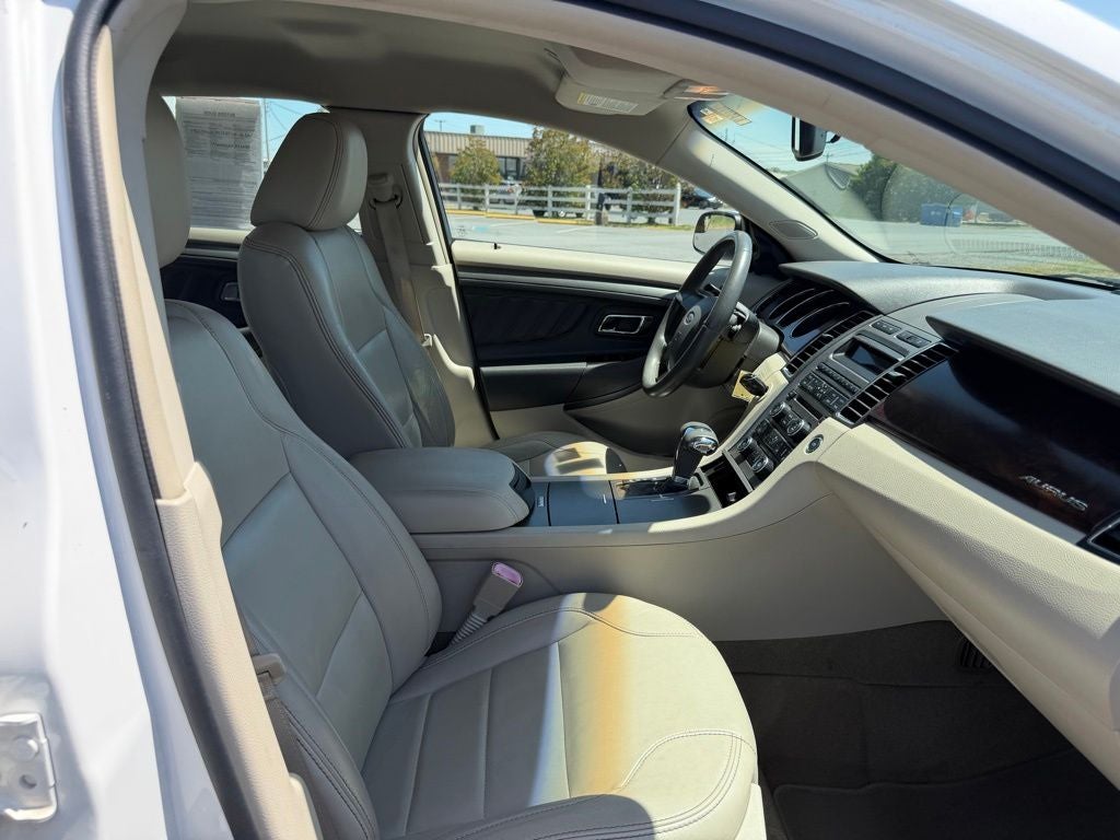 2012 Ford Taurus SEL