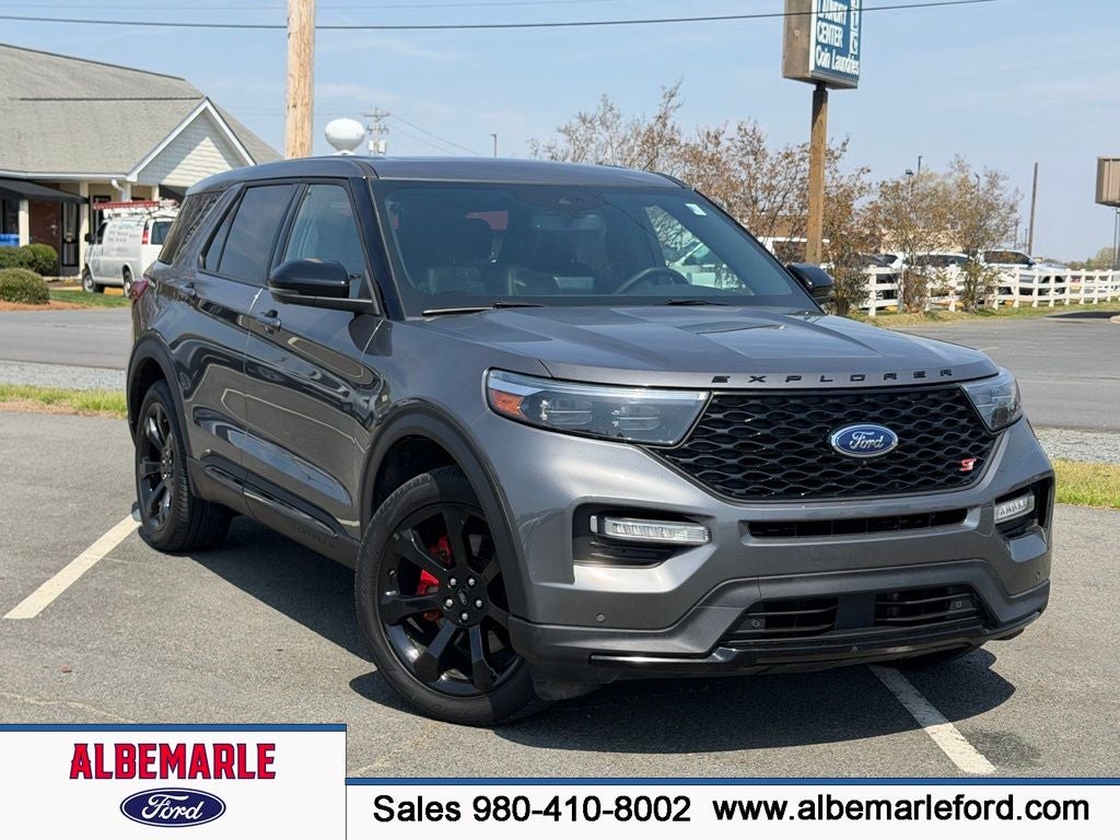 2022 Ford Explorer ST
