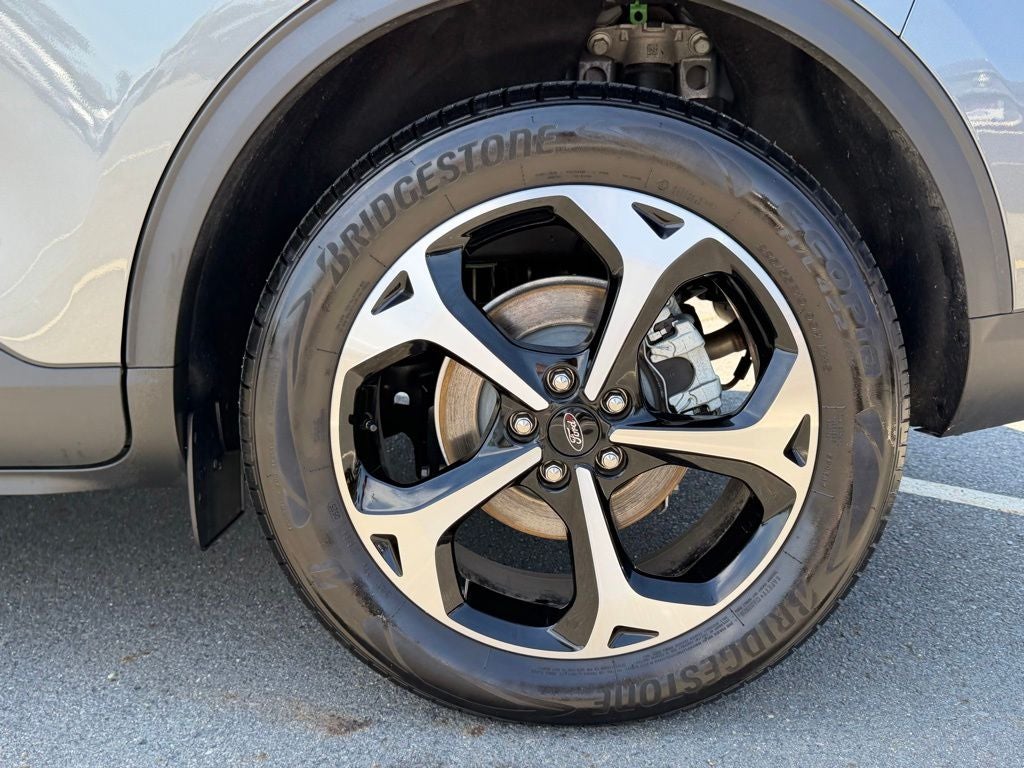2025 Ford Escape Hybrid ST-Line Select