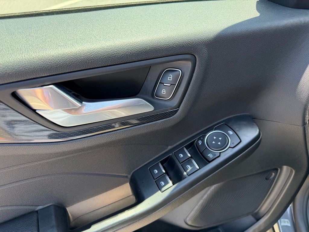 2025 Ford Escape Hybrid ST-Line Select