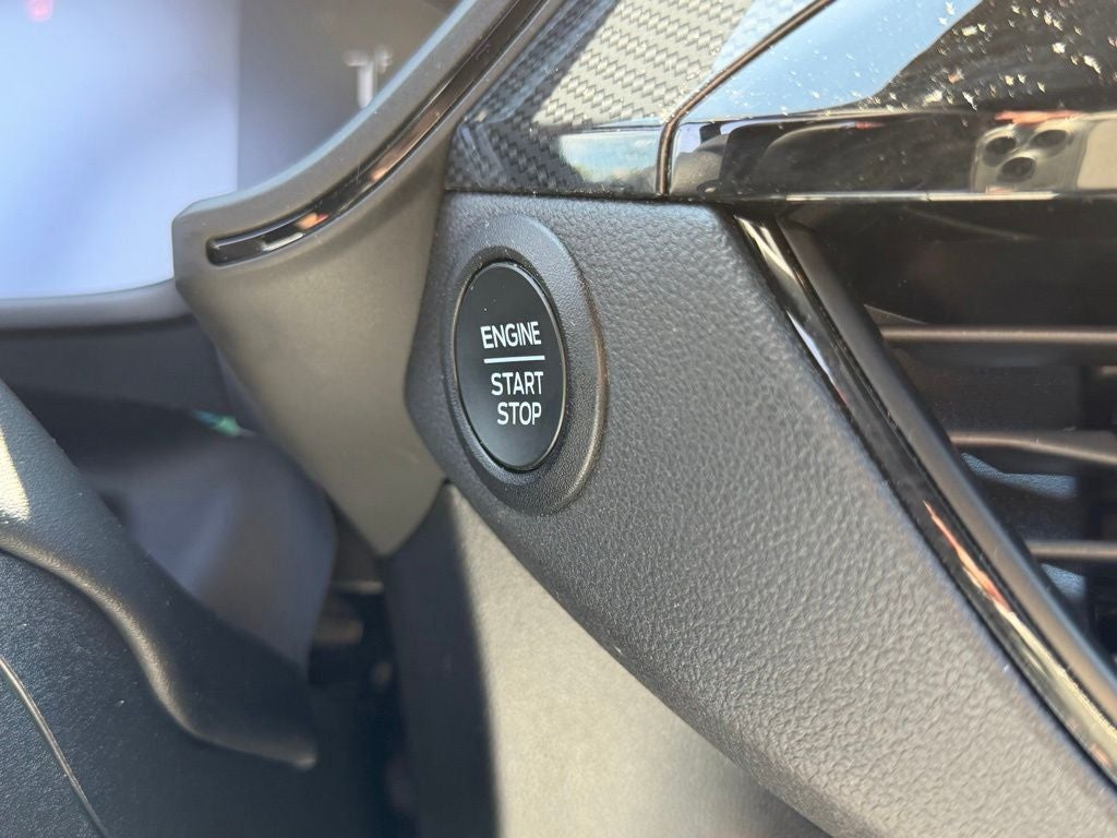 2025 Ford Escape Hybrid ST-Line Select