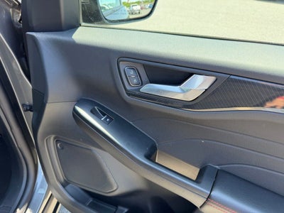 2025 Ford Escape Hybrid ST-Line Select