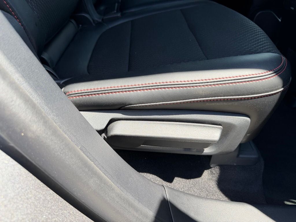 2025 Ford Escape Hybrid ST-Line Select
