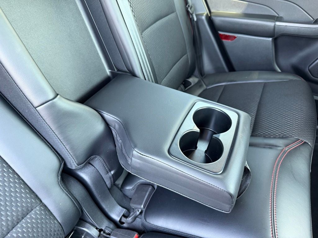 2025 Ford Escape Hybrid ST-Line Select