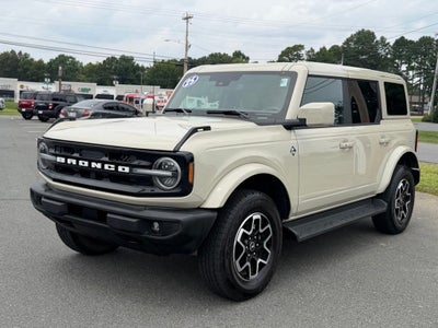 2025 Ford Bronco Outer Banks
