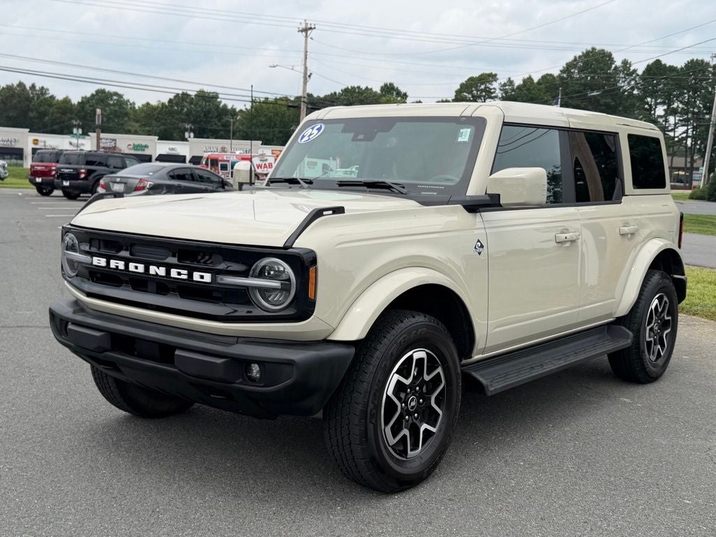 2025 Ford Bronco Outer Banks