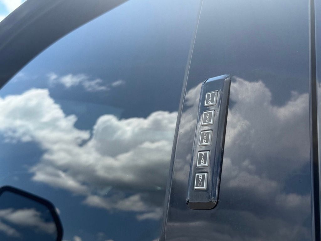 2017 Ford F-250SD Lariat