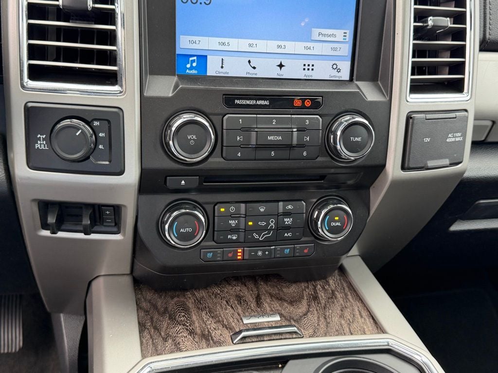 2017 Ford F-250SD Lariat