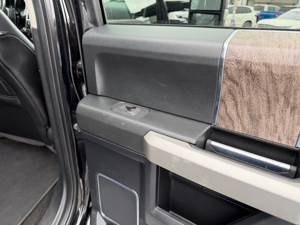 2017 Ford F-250SD Lariat