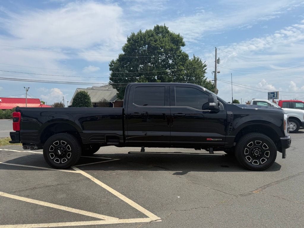 2025 Ford F-350SD Platinum