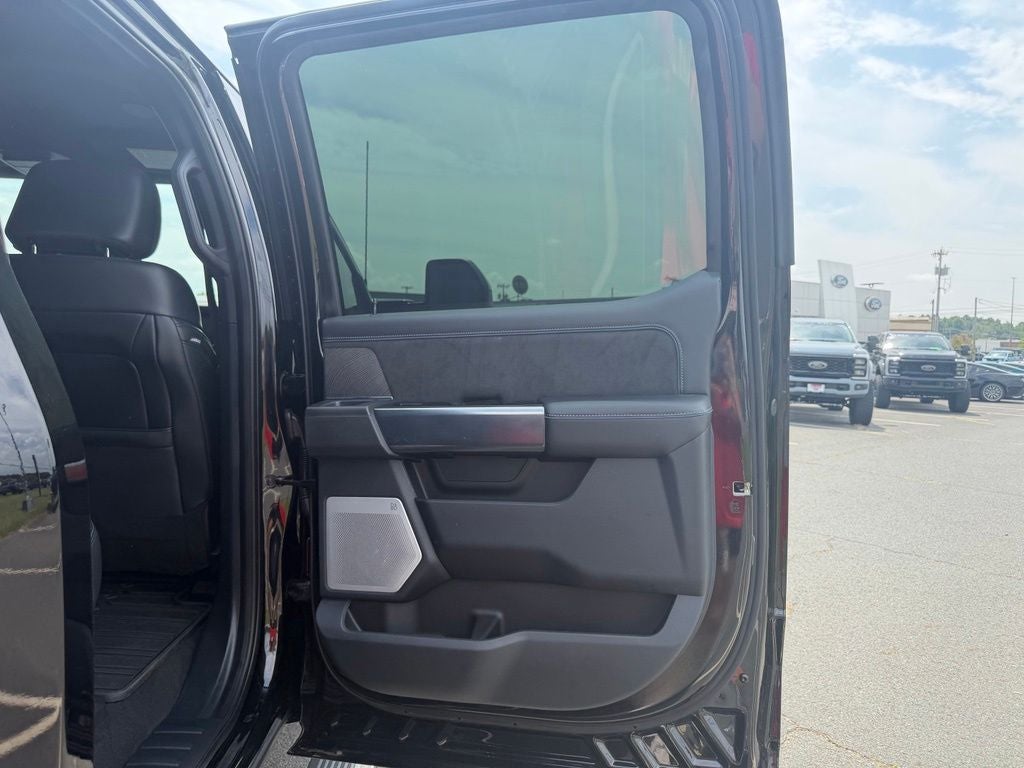 2025 Ford F-350SD Platinum