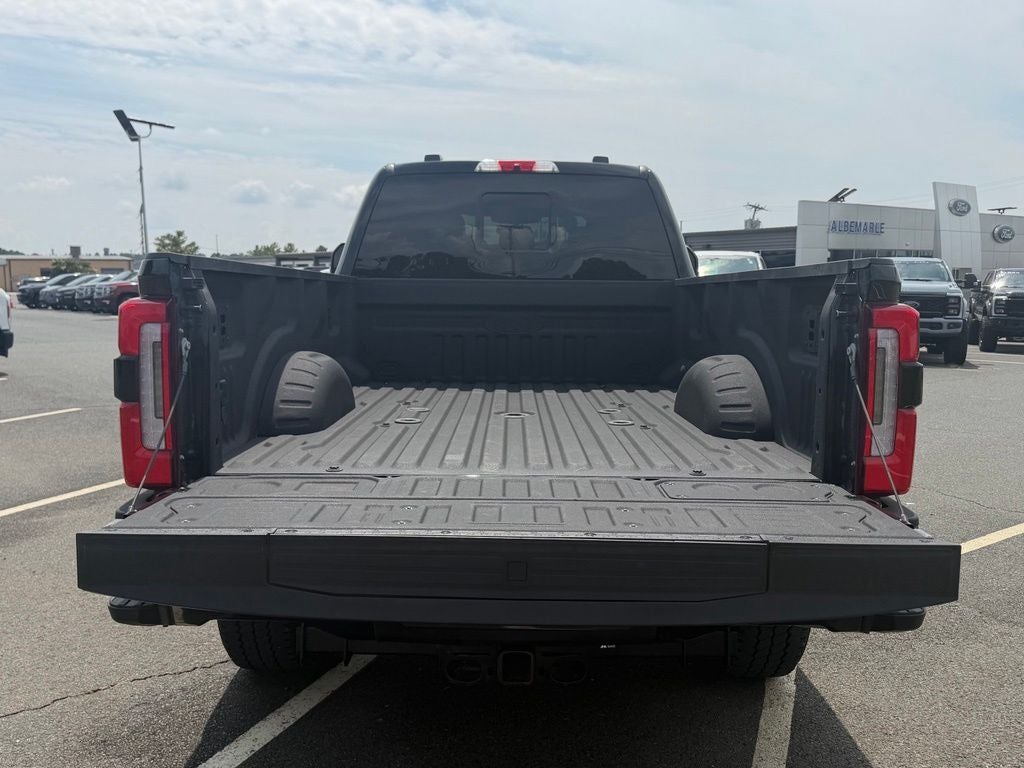 2025 Ford F-350SD Platinum