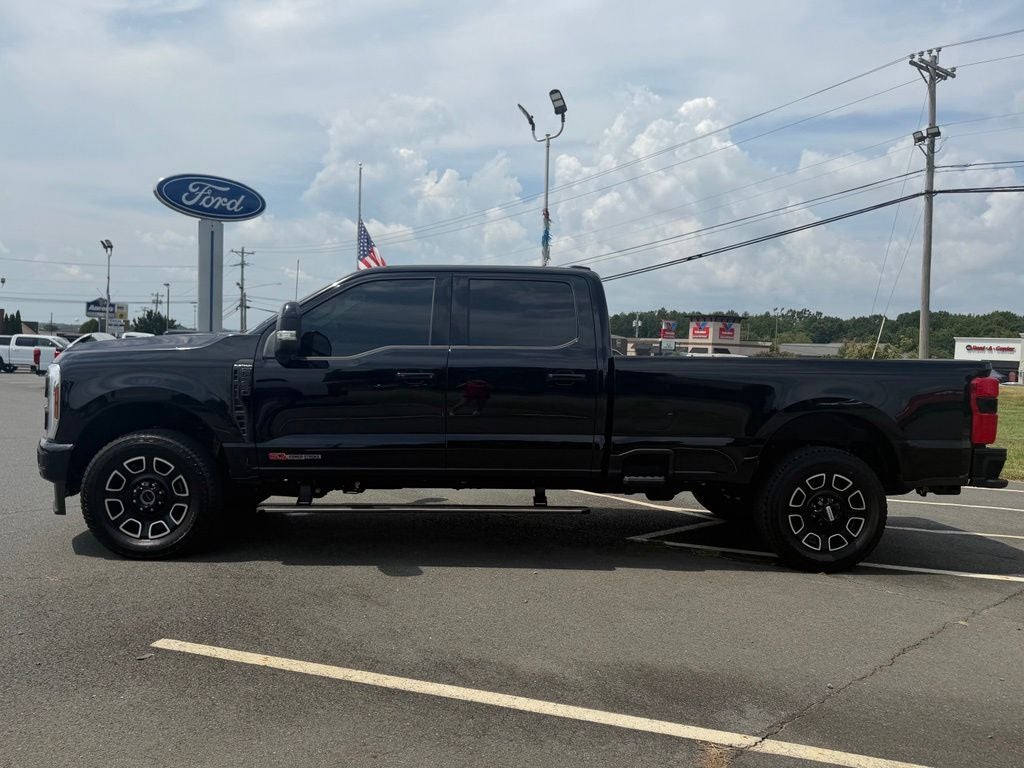 2025 Ford F-350SD Platinum