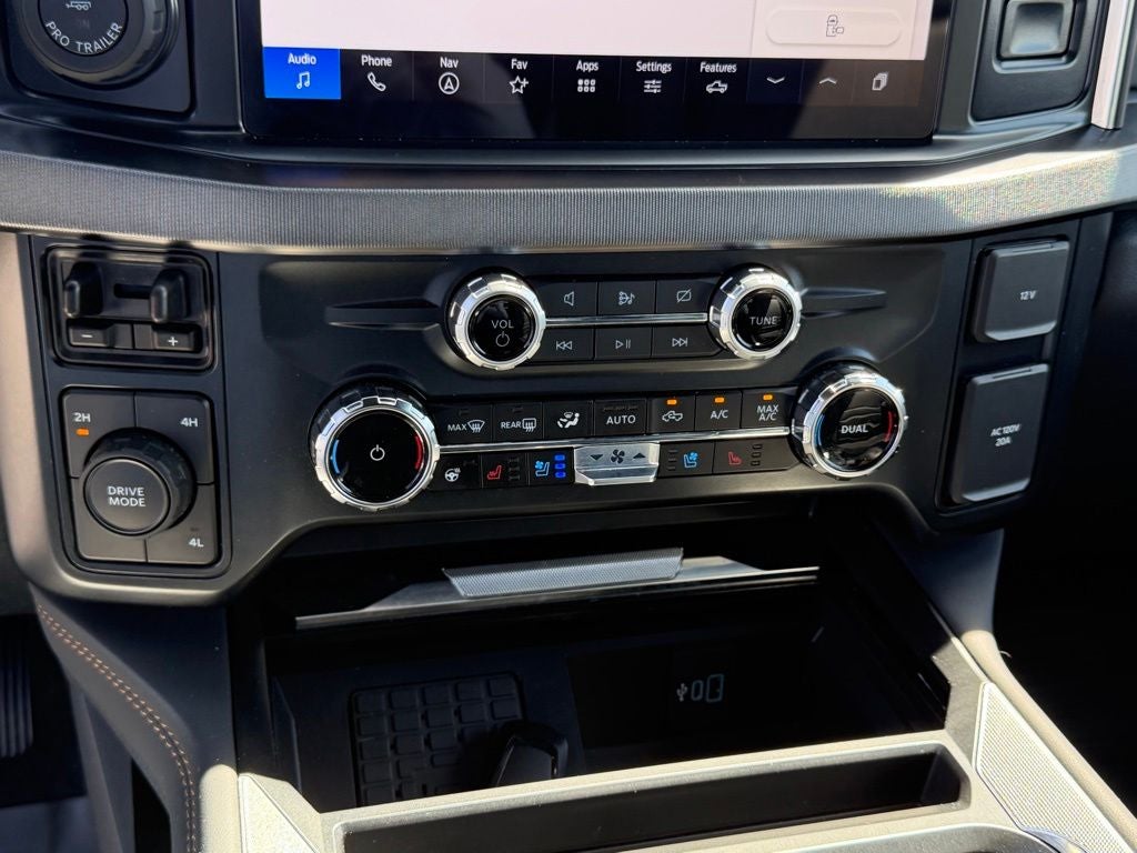 2024 Ford F-350SD Platinum DRW