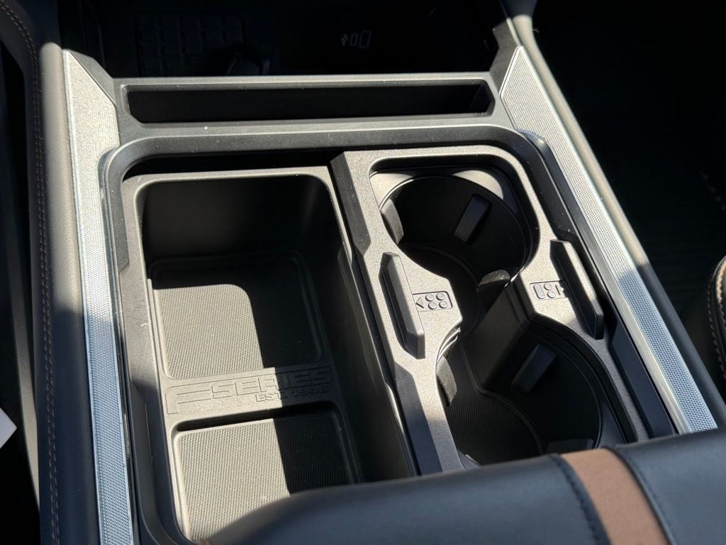 2024 Ford F-350SD Platinum DRW
