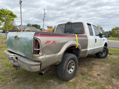 2004 Ford F-250SD Base