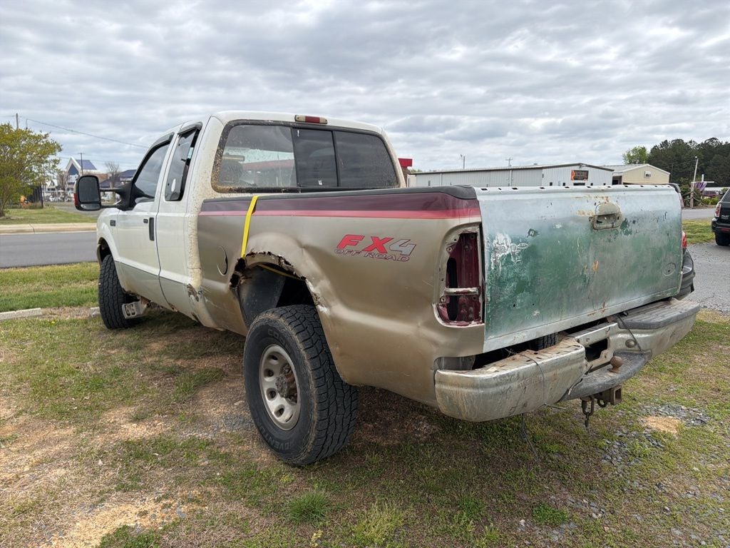 2004 Ford F-250SD Base