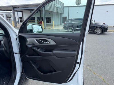 2022 Chevrolet Traverse LT Leather
