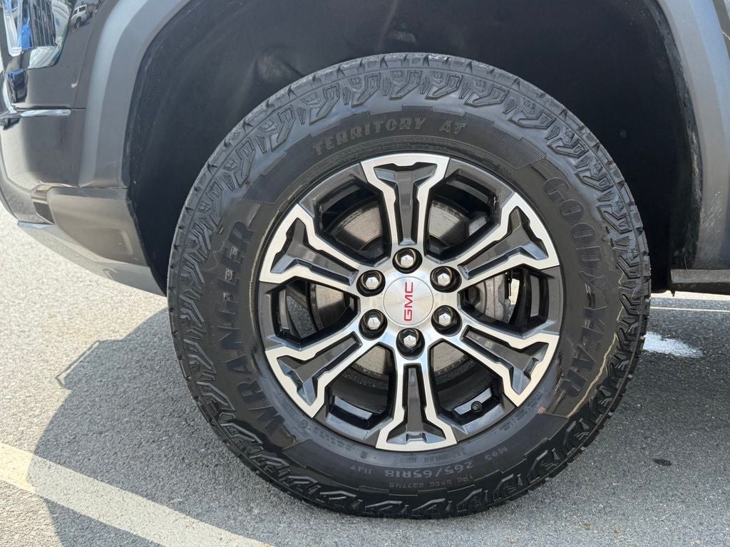 2023 GMC Canyon AT4