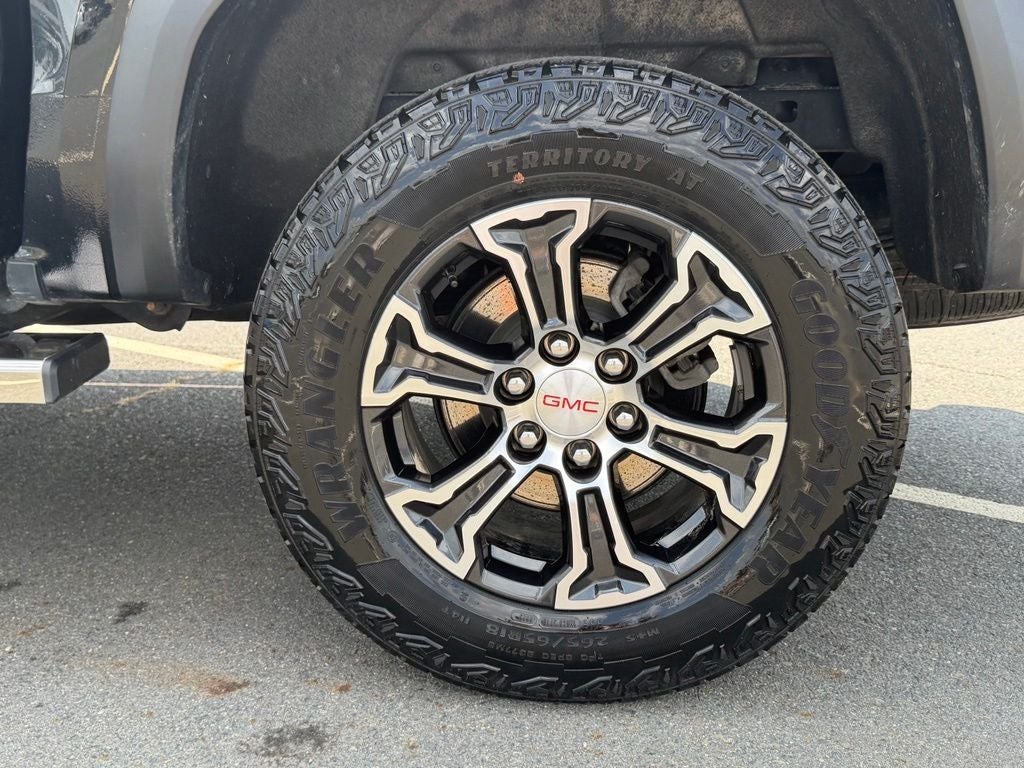 2023 GMC Canyon AT4