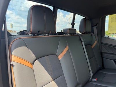 2023 GMC Canyon AT4