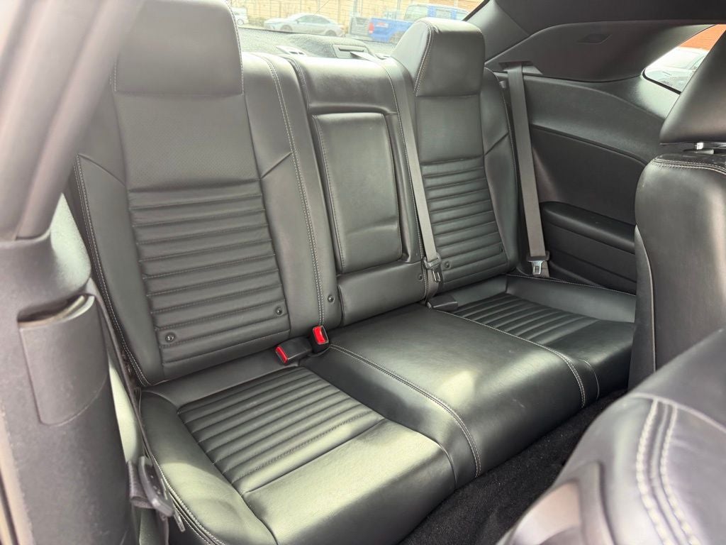 2013 Dodge Challenger SXT