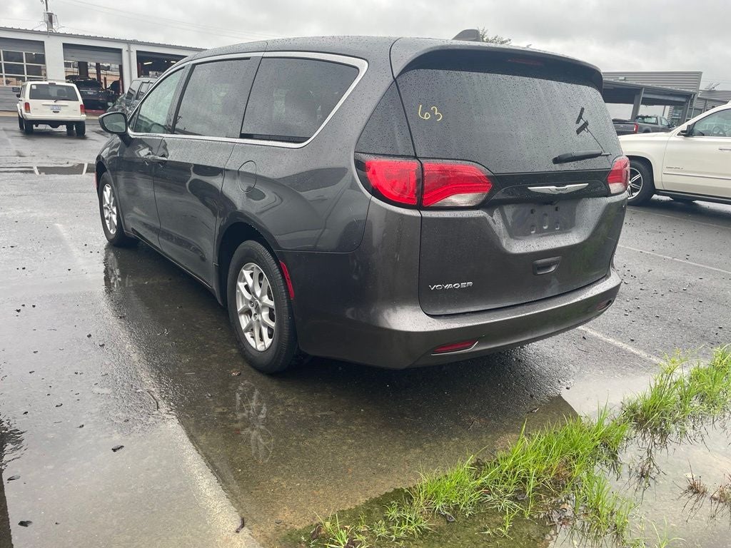 2023 Chrysler Voyager LX