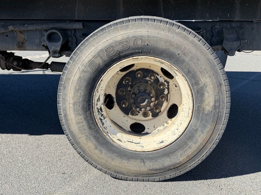 2000 Ford F-650SD XL DRW