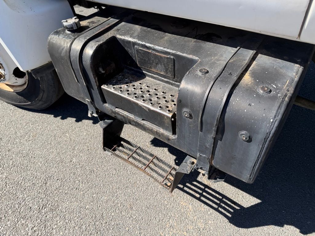 2000 Ford F-650SD XL DRW