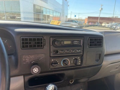 2000 Ford F-650SD XL DRW