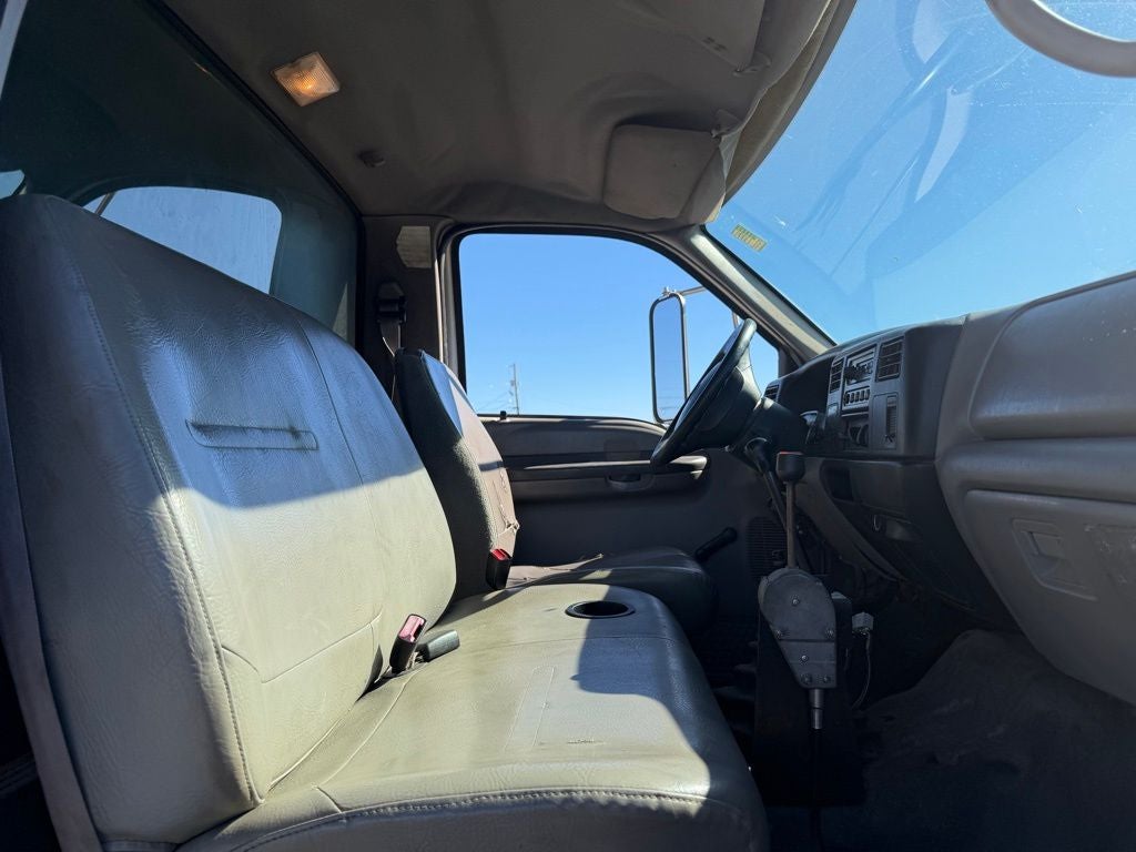 2000 Ford F-650SD XL DRW