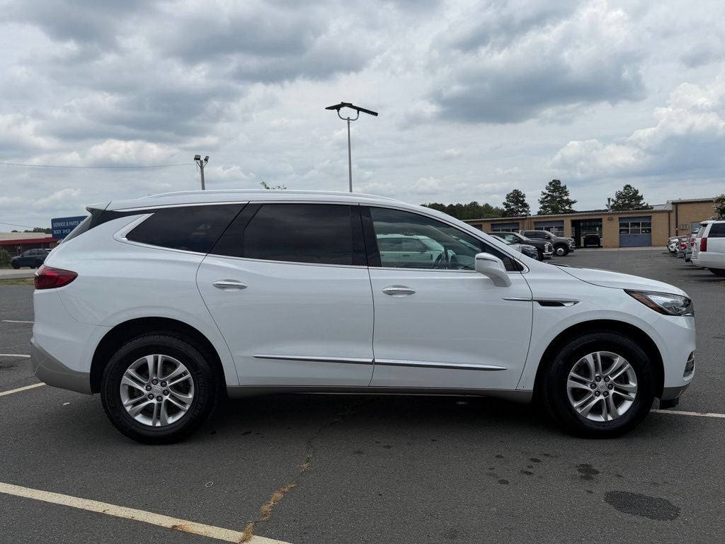 2020 Buick Enclave Essence