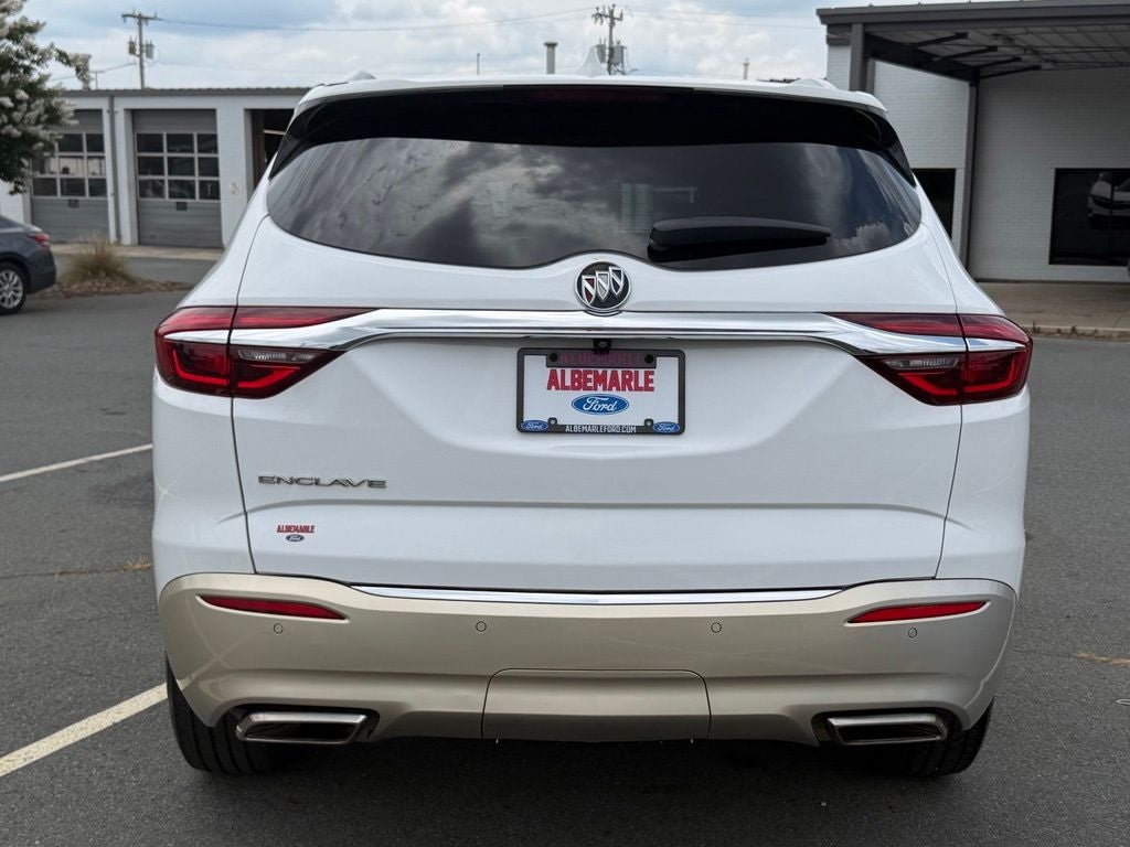 2020 Buick Enclave Essence