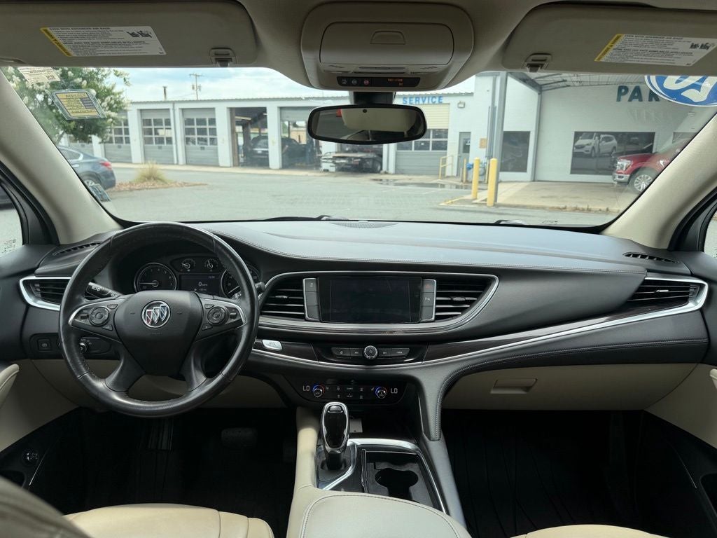 2020 Buick Enclave Essence