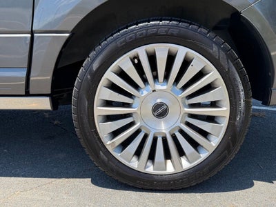 2015 Lincoln Navigator L Base
