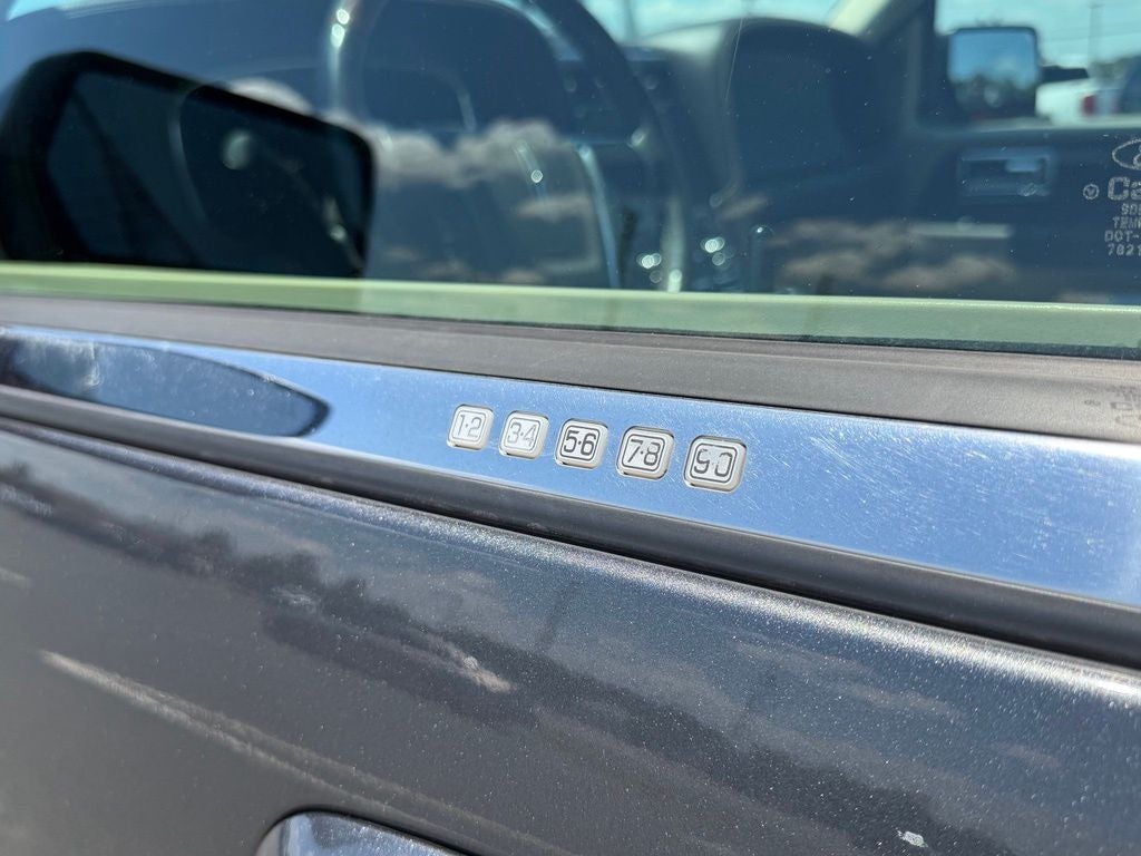 2015 Lincoln Navigator L Base