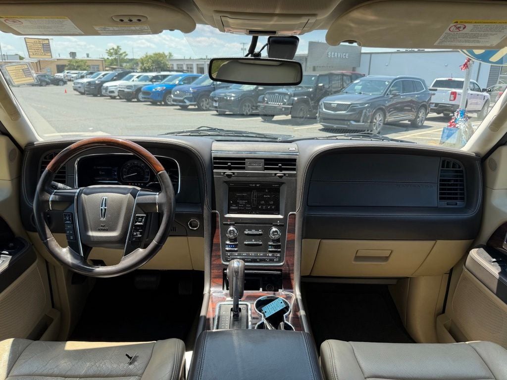 2015 Lincoln Navigator L Base